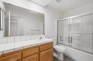 17980 Lakeview, Victorville, CA 92395 - Photo 26