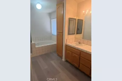 17980 Lakeview, Victorville, CA 92395 - Photo 8