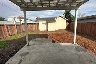 939 E D St, Ontario, CA 91764 - Photo 8