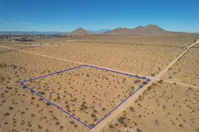 8 Falchion Road, Apple Valley, CA 92307 - Photo 16