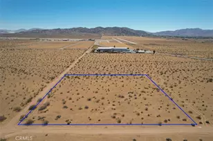 8 Falchion Rd, Apple Valley, CA 92307 - Photo 1