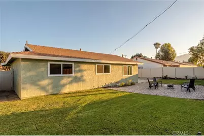 816 E Pioneer Ave, Redlands, CA 92374 - Photo 32
