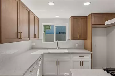 816 E Pioneer Ave, Redlands, CA 92374 - Photo 14