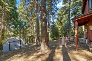 964 Chateau Dr, Crestline, CA 92325 - Photo 18