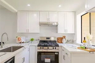 5720 Owensmouth Ave, Woodland Hills, CA 91367 - Photo 6
