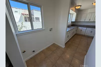 9471 La Salle Avenue, Los Angeles, CA 90047 - Photo 20