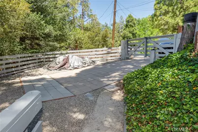 23914 Wildwood, Crestline, CA 92325 - Photo 16