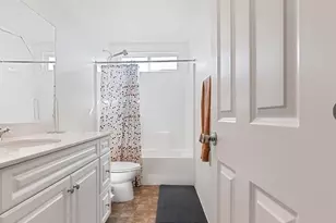 15995 Yosemite St, Victorville, CA 92394 - Photo 8