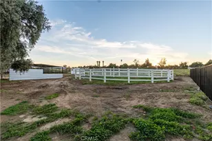 20265 Woodward, Perris, CA 92570 - Photo 36
