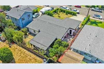 923 Hallwood Avenue, Pomona, CA 91767 - Photo 34
