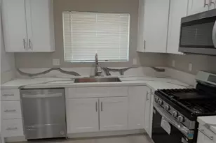 12744 Running Deer, Apple Valley, CA 92308 - Photo 10