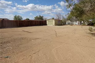 12744 Running Deer, Apple Valley, CA 92308 - Photo 28