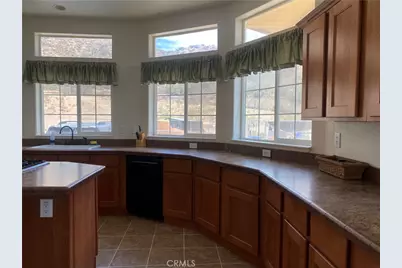 9895 Mias Canyon, Banning, CA 92220 - Photo 10