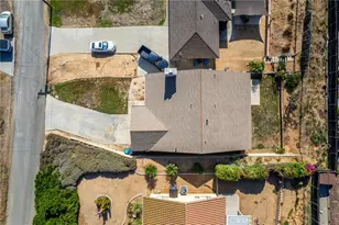 14407 Laurel Dr, Riverside, CA 92503 - Photo 8