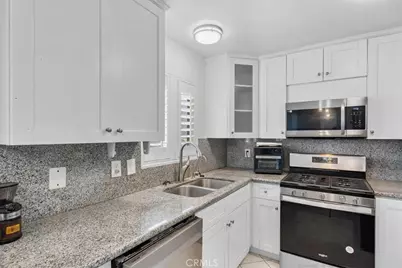4336 Walnut #E, Baldwin Park, CA 91706 - Photo 10