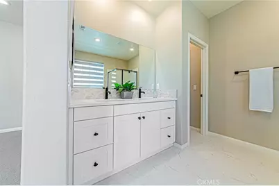 1705 Almond Tree Place, Upland, CA 91784 - Photo 18