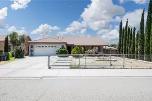 10727 Pershing, Adelanto, CA 92301 - Photo 2