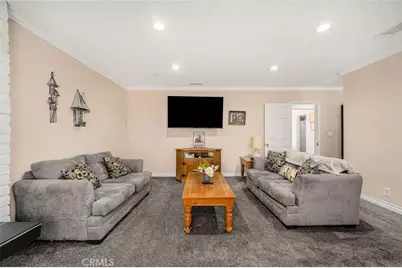 22906 Caroldale Avenue, Carson, CA 90745 - Photo 8