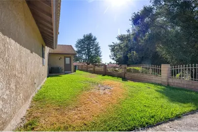 6304 Glen Aire Avenue, Riverside, CA 92506 - Photo 54