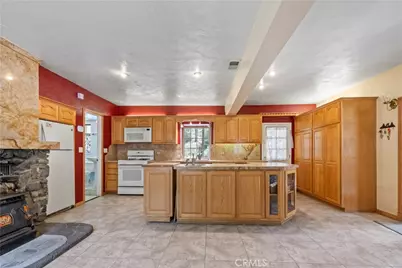 1576 State Highway 2, Wrightwood, CA 92397 - Photo 22