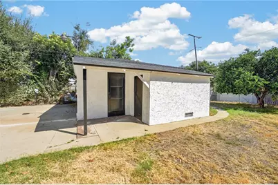 268 W Willow, Pomona, CA 91768 - Photo 22