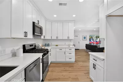 268 W Willow, Pomona, CA 91768 - Photo 10