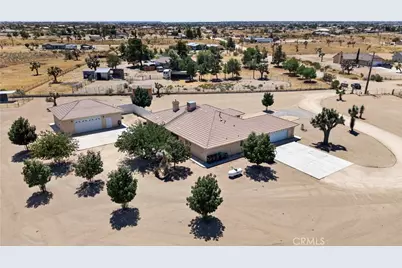 11213 Joshua, Victorville, CA 92392 - Photo 2