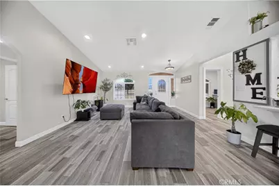 11213 Joshua, Victorville, CA 92392 - Photo 6