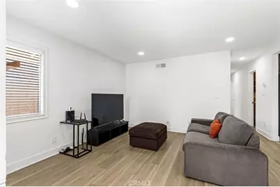 11736 1/2 215th, Lakewood, CA 90715 - Photo 4