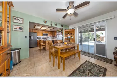 11090 Pinon, Hesperia, CA 92345 - Photo 6