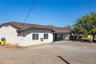 11090 Pinon, Hesperia, CA 92345 - Photo 2