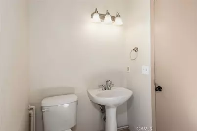 11090 Pinon, Hesperia, CA 92345 - Photo 16