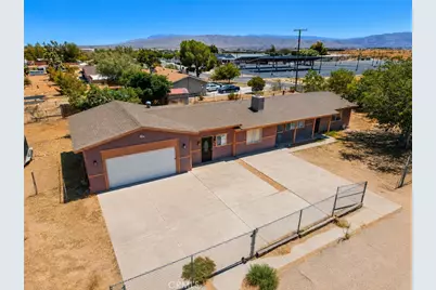 10715 3rd Avenue, Hesperia, CA 92345 - Photo 6
