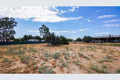 8845 9th, Hesperia, CA 92345 - Photo 38