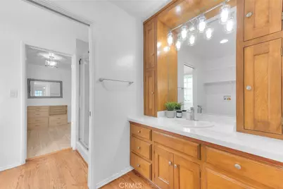 537 Jamestown, Burbank, CA 91504 - Photo 26