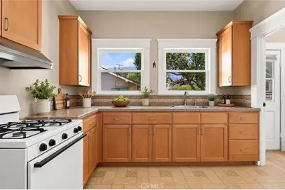 134 Grand, Monrovia, CA 91016 - Photo 12