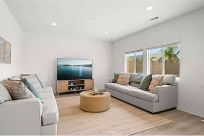 15623 Kings Peak Drive, Fontana, CA 92336 - Photo 14