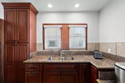 3023 4th Avenue, Jefferson Park, CA 90018 - Photo 10