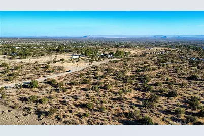 1 Pine Tree Road, Pinon Hills, CA 92372 - Photo 32