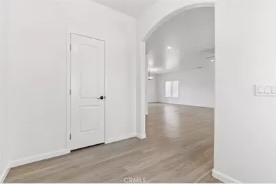 6087 Elsinore Road, Phelan, CA 92371 - Photo 2