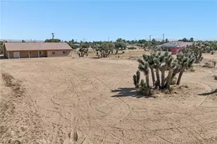 6087 Elsinore Rd, Phelan, CA 92371 - Photo 46