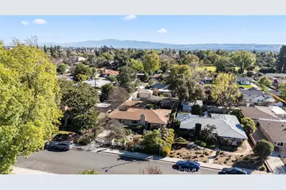 754 W 9th, Claremont, CA 91711 - Photo 2