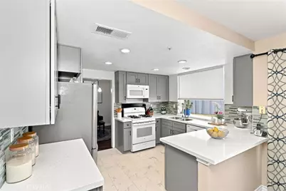 7560 Santa Lucia, Fontana, CA 92336 - Photo 16