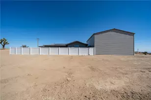 8029 Avenal, Phelan, CA 92371 - Photo 42