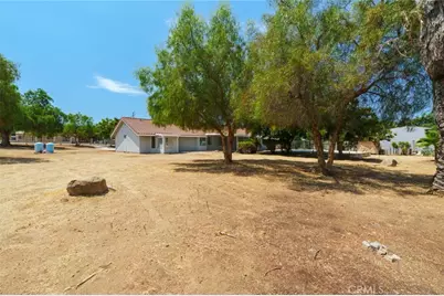 20150 Myron, Perris, CA 92570 - Photo 34
