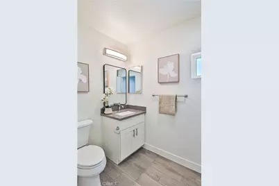 6826 Whitman Avenue, Van Nuys, CA 91406 - Photo 18