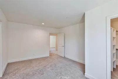 6826 Whitman Avenue, Van Nuys, CA 91406 - Photo 16