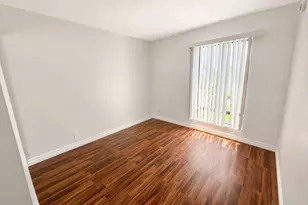 15051 Chatsworth St, Mission Hills (San Fernando), CA 91345 - Photo 16