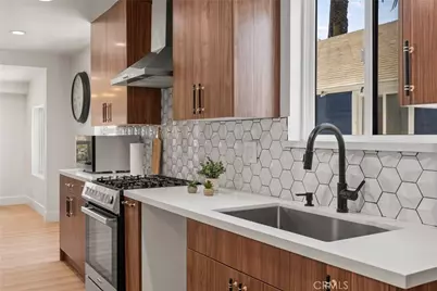 5107 Cimarron, Los Angeles, CA 90062 - Photo 12