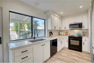 14385 Suffolk, Westminster, CA 92683 - Photo 8